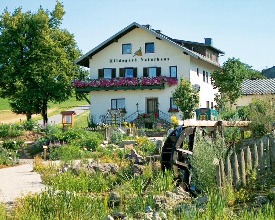 Kirchberg bei Mattighofen Hildegard Naturhaus מראה חיצוני תמונה